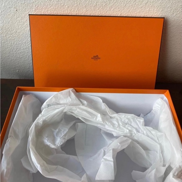 HERMES EMPTY SHOE BOX, RIBBON AND PAPERBAG - Picture 6 of 6